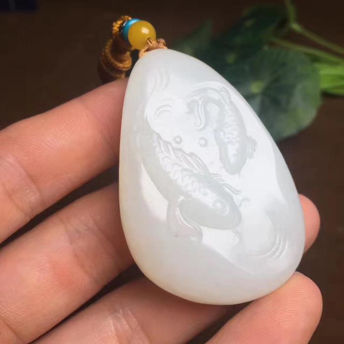 和田玉日常保养：三怕与清洁方法